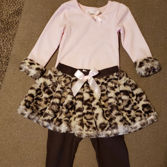 Girls pink and cheetah print outfit - Picture 2 of 2